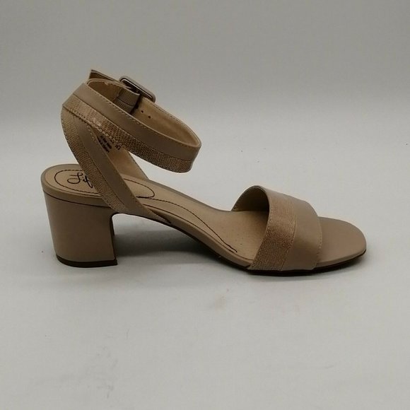 Life Stride Womens Cayana Ankle Strap Sandals Beige Block Heel Buckle 8.5M NEW - Picture 2 of 10